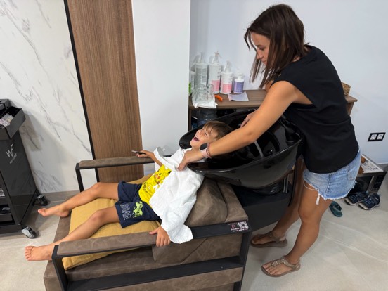 hairdresser salon hair wash picture